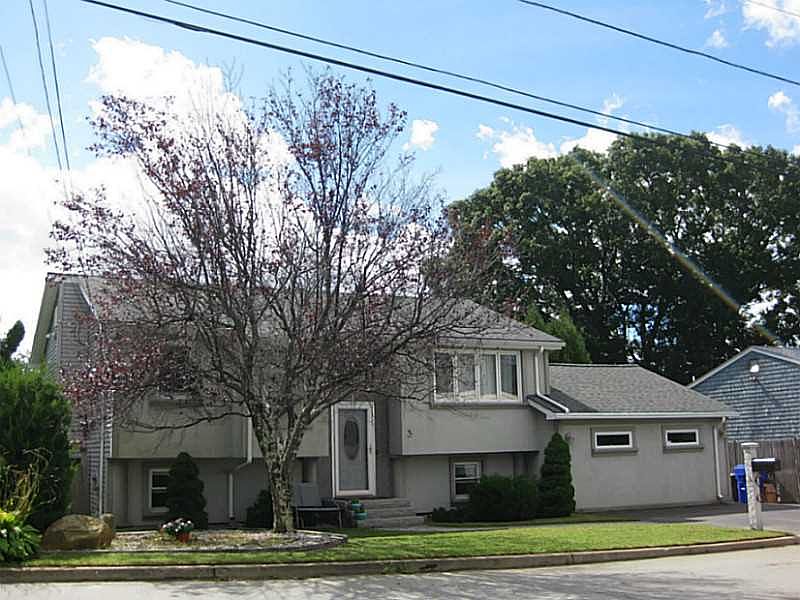 1st image of 3 Roberta St
