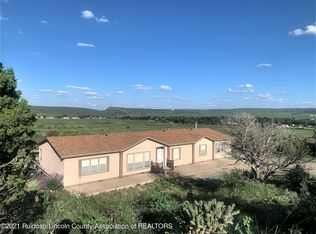 130 Lookout Peak Rd, Capitan, NM 88316