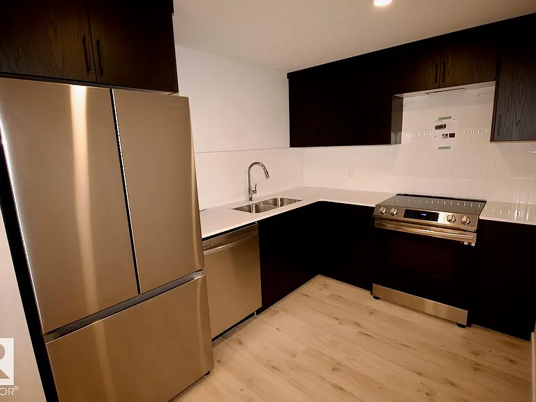 3864 Chrustawka Pl SW — Photo 5