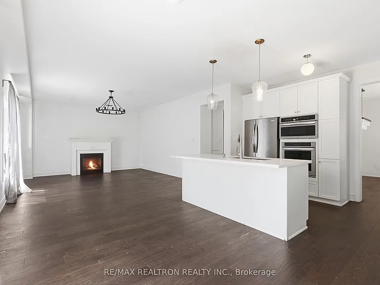 214 Irwin St — Photo 10