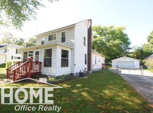 643 N Saginaw St, Owosso, MI 48867