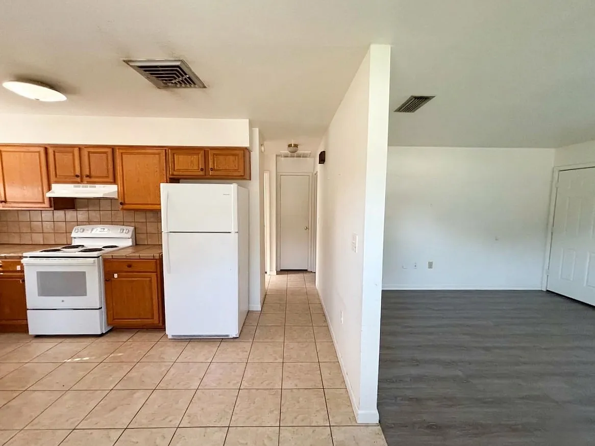 2 bed, 985 sqft, $1,250 — Photo 4