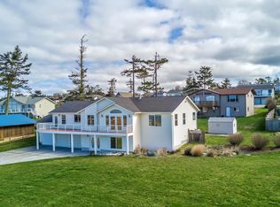 734 La Fiesta St, Coupeville, WA 98239