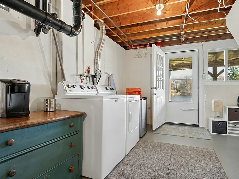 81B Jolicoeur Ave #B — Photo 17