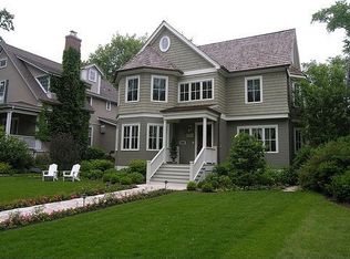 1208 Forest Ave, Wilmette, IL 60091