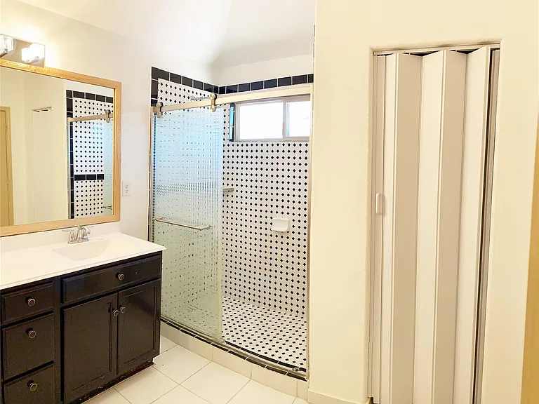 5603 Sunfall Bend Ln — Photo 13