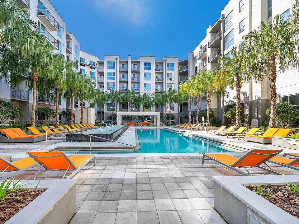 NORA Apartments
