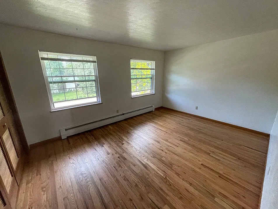 4 bed, 1772 sqft, $4,200 — Photo 4