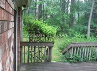 198 Foxhall Rd, Mills River, NC 28759