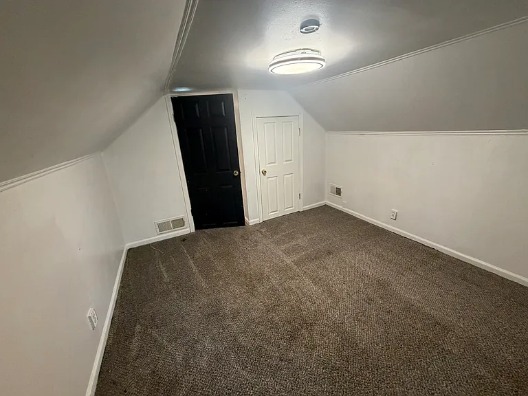21380 Seminole St — Photo 14