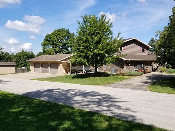 2nd image of 1001 Murphy Dr