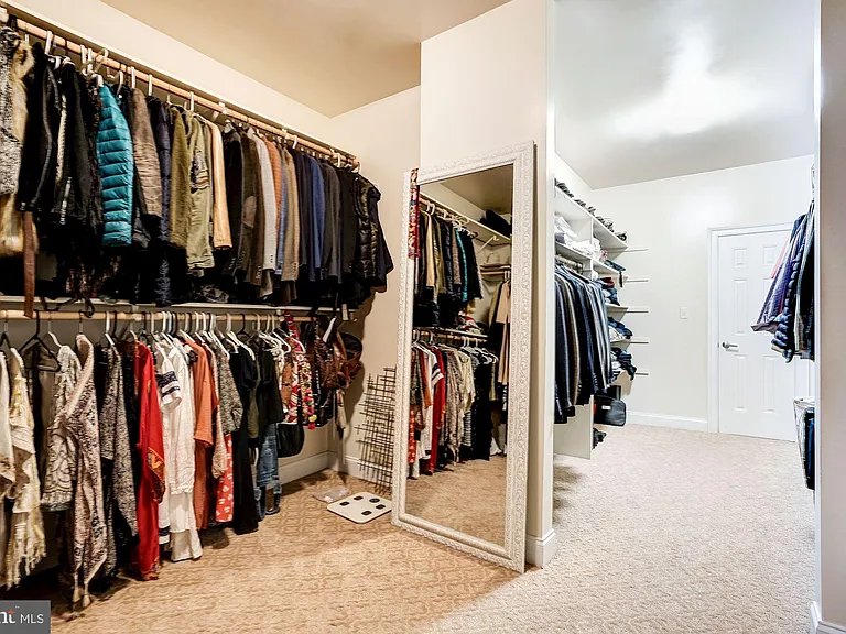 8105 Maya Ct — Photo 31