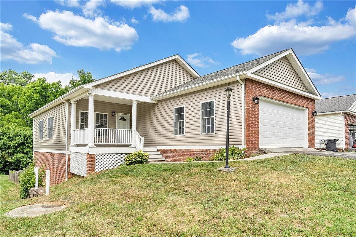2808 Green Ridge Rd, Roanoke, VA 24019 Zillow