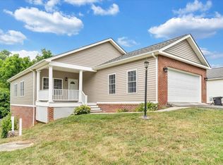 2808 Green Ridge Rd, Roanoke, VA 24019