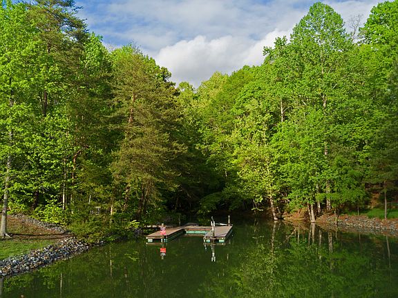 5th image of 169 Sea Trail Dr