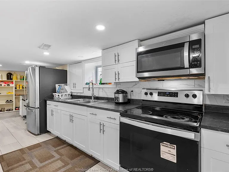 609 Saint Joseph St #3 — Photo 35