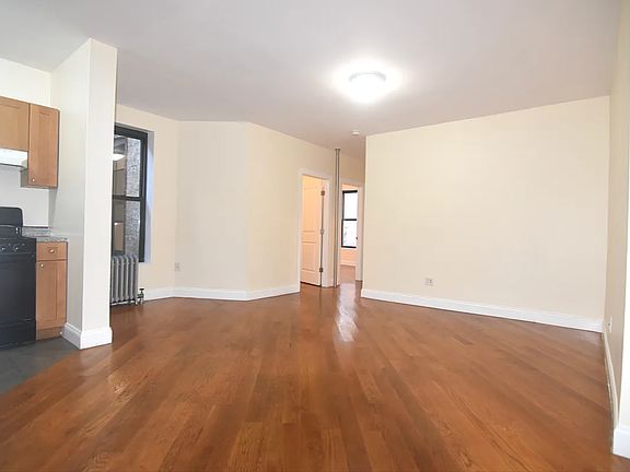 3rd image of 465 46th St APT 5