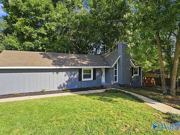 2nd image of 1019 Branscomb Cir SE
