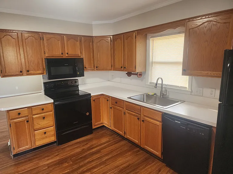 920 Wesleyan Park Dr — Photo 5