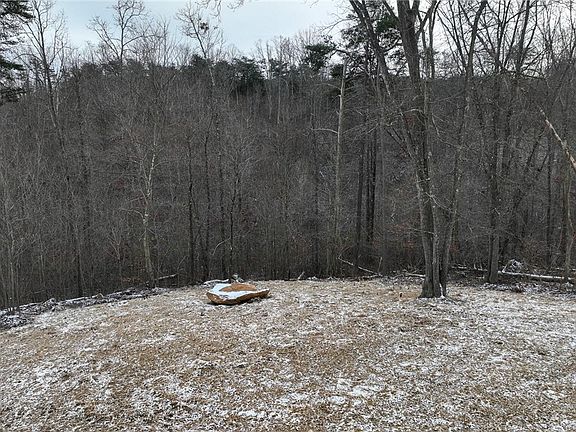 4th image of 352 Holbrook Rd