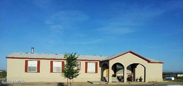 1st image of 814 S 341st Dr