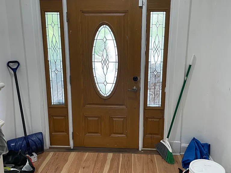 2323 Bryant Ave — Photo 4