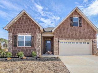 918 Loblolly Ln, Maryville, TN 37801
