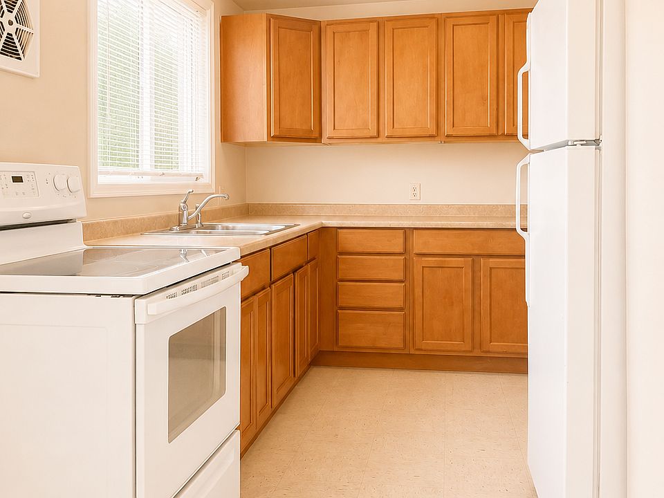 1st image of 123 W Birch St #4