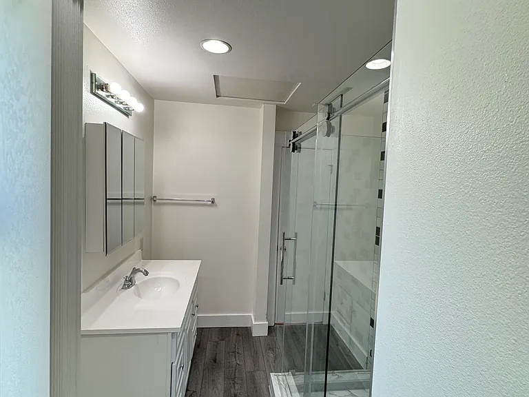 615-627 S El Molino Ave — Photo 15