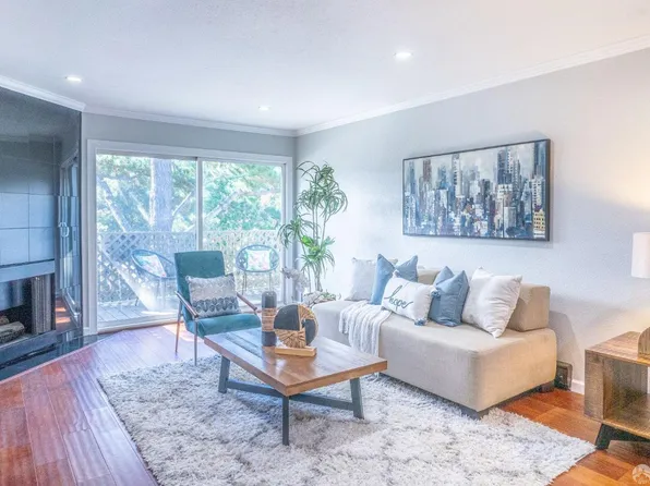 381 Half Moon Ln APT 315, Daly City, CA 94015
