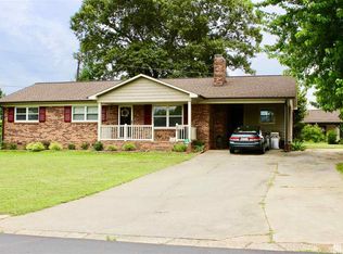 358 Pruitt Houser St, Lincolnton, NC 28092