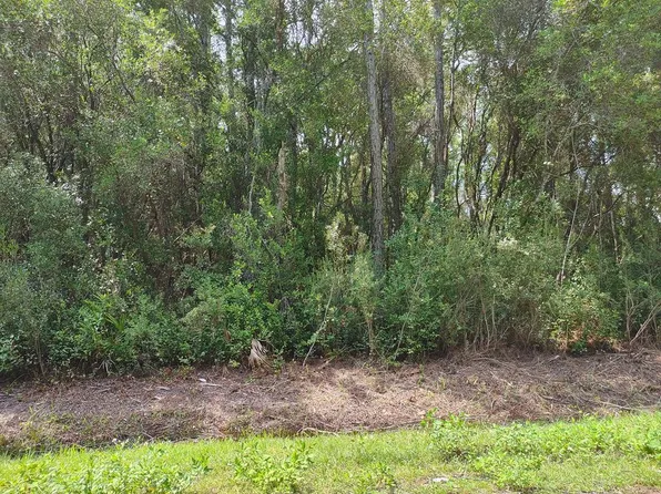 124 Michael Way, Eastpoint, FL 32328