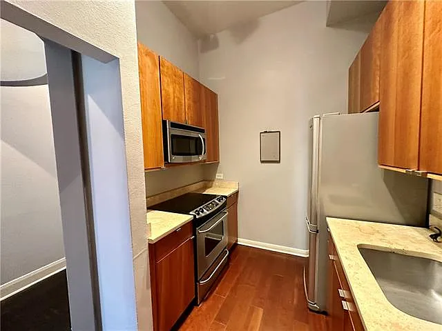 330 Julia St #205 — Photo 8