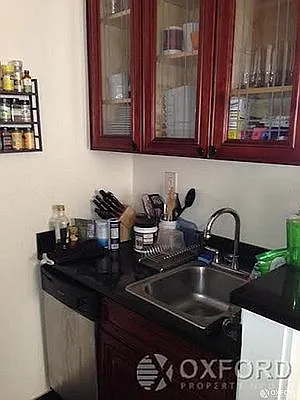 Rented by Oxford Property Group | media 13