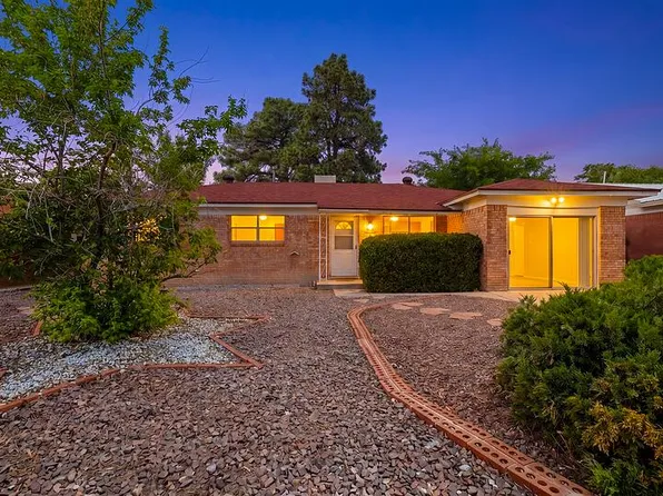 4721 Comanche Rd NE, Albuquerque, NM 87110