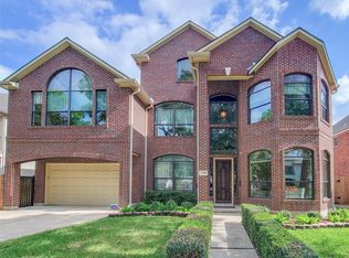 1118 Colonial St, Bellaire, TX 77401