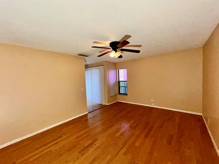 11983 Shakerwood Ln — Photo 22