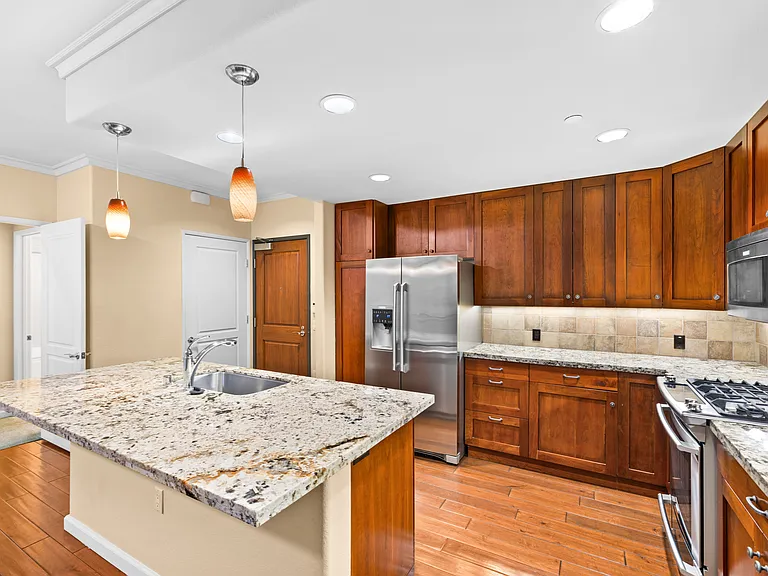 Serrano Luxury Homes and Garden — Photo 8