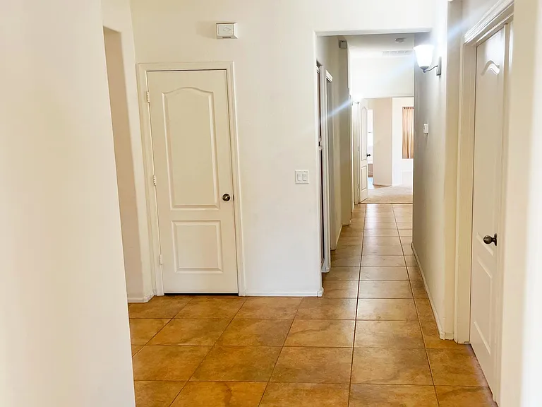 16117 W Winslow Dr — Photo 7