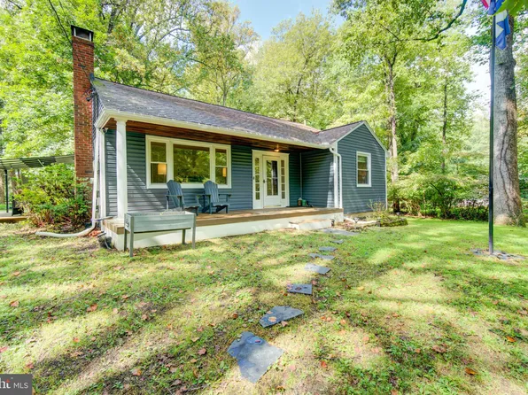 13101 Forest Dr, Bowie, MD 20715