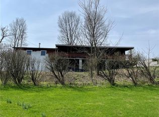 312 Woodchuck Ln, Ligonier, PA 15658