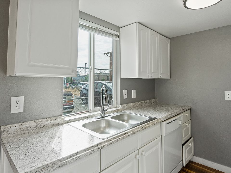1st image of 4028 S Lawrence St APT E