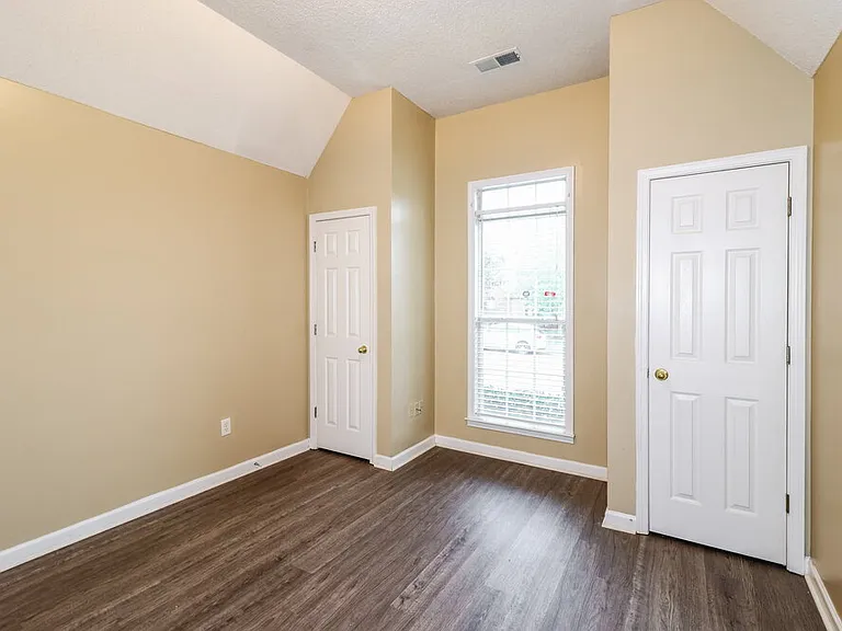 8691 Overcup Oaks Dr — Photo 19