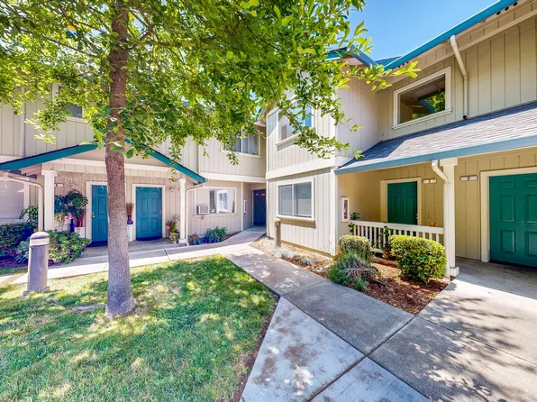 2153-2155 Meadowbrook Ct, 2153-2155 Meadowbrook Ct #4, Santa Rosa, CA 95403