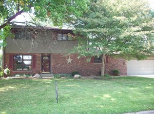 1200 Parkside Dr, Tuscola, IL 61953