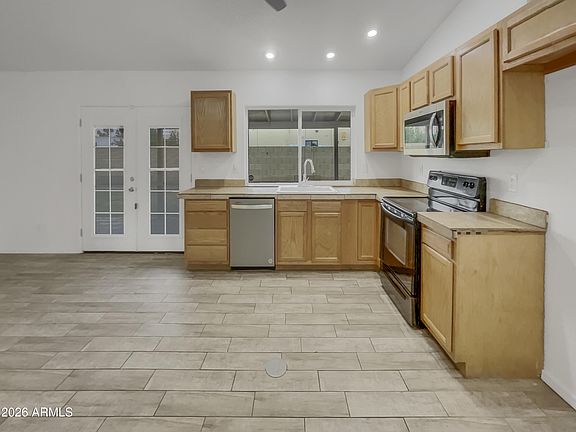 2nd image of 13628 N 40TH Drive
