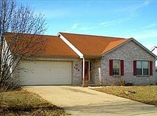 104 Charmac Rd, Versailles, KY 40383