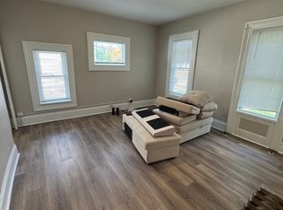 815 W 4th St APT 1, Red Wing, MN 55066