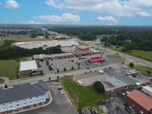 4th image of Mid South Dr