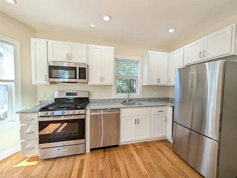 22 Holyoke Rd — Photo 4